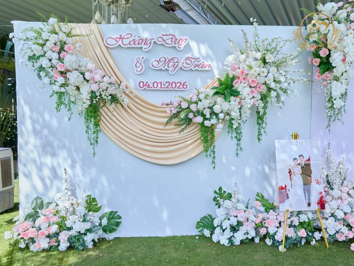Giá backdrop cưới - Backdrop cưới hiện đại, luxury hoặc thiết kế riêng